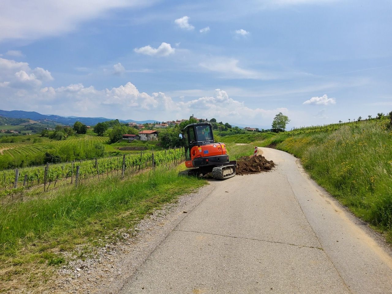 Gradnja omrežja RUNE_O Brda.jpeg