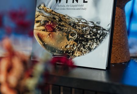 GoldWine-11Gold Wine_Foto Robert Valenti.jpg